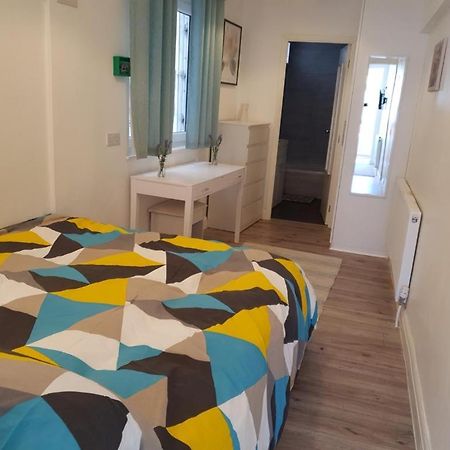 Star London Brent Street Cosy 1-Bed Hideaway Hendon Exterior foto